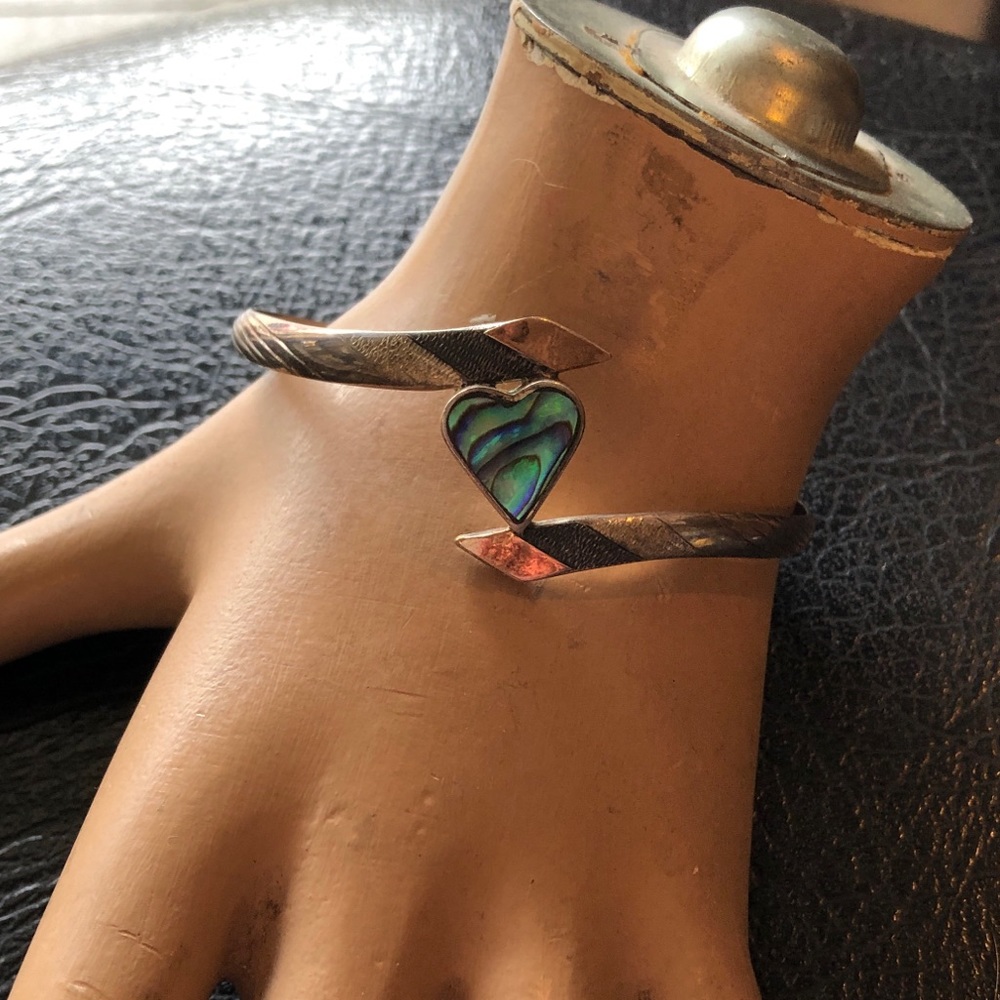ABALONE HEART STERLING SILVER 925 BANGLE BRACELET